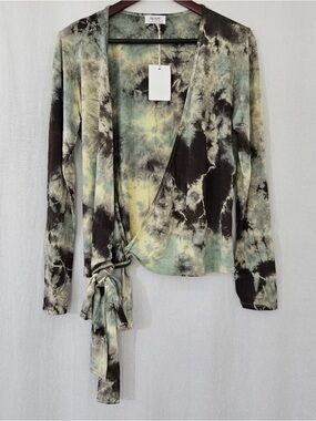 Follow Me Long Sleeve V-Neck Wrap Top in Green & Black Tie